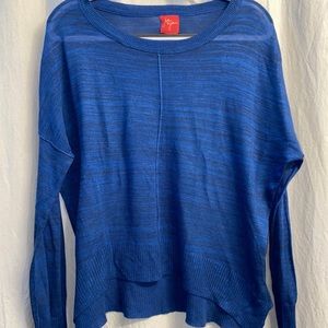 Blue long sleeve knitted sweater.